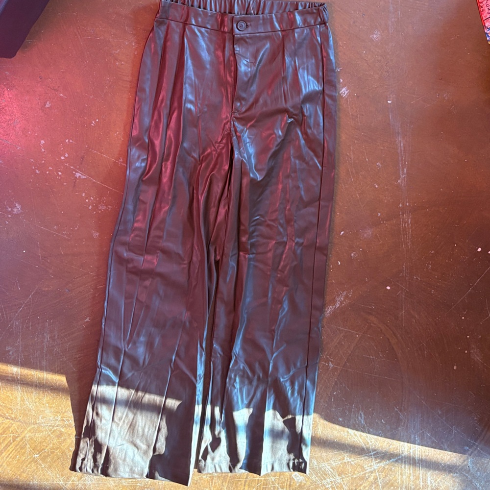 Elegant Women's Black Wide-Leg Pants